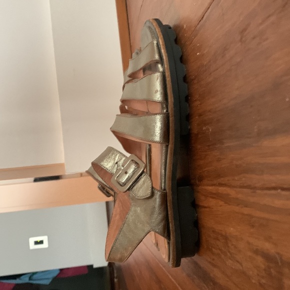 Robert clergerie sandal.will fit 6 also - Picture 2 of 5